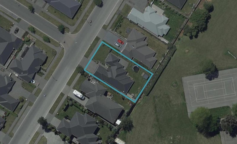 68 McMahon Drive, Aidanfield, Christchurch - Carousel 1