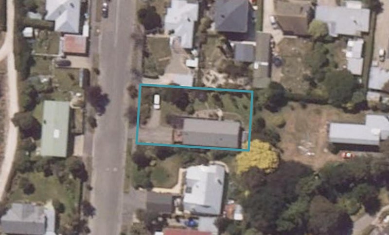 20 Holmes Street, Holmes Hill, Oamaru - Carousel 1