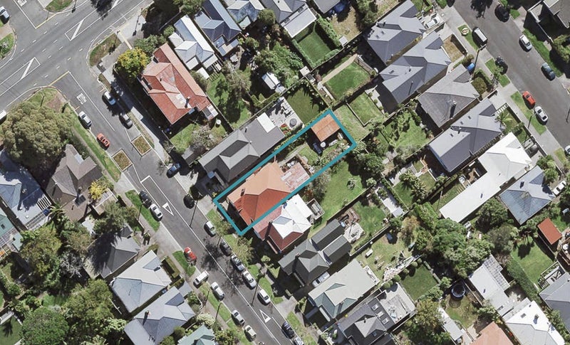 33 Grosvenor Street, Grey Lynn, Auckland - Carousel 1