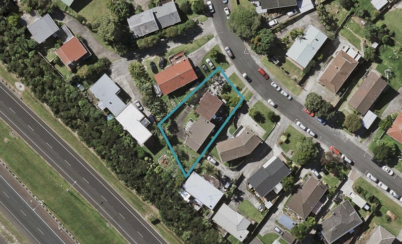 1/62 Cockayne Crescent, Sunnynook, Auckland - Carousel 1