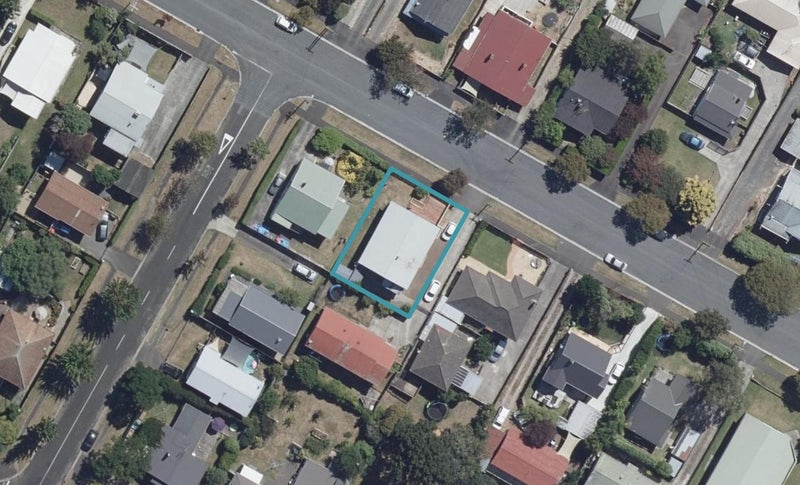 17 Matai Street, Maeroa, Hamilton - Carousel 1