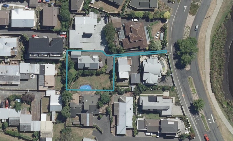 83 Lake Domain Drive, Frankton, Hamilton - Carousel 1