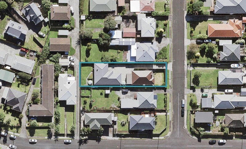 13 Tiki Street, New Lynn, Auckland - Carousel 1