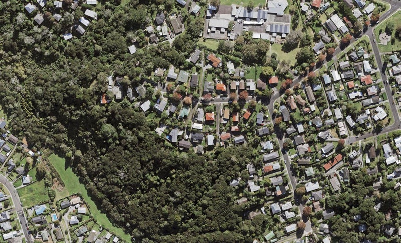 2/34 Valley View Road, Glenfield, Auckland - Carousel 1