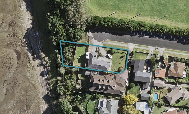 60 Waimai Avenue, Weymouth, Auckland - Carousel 1