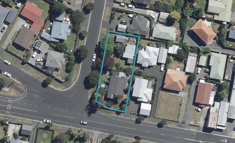3 Miro Street, Maeroa, Hamilton - Carousel 1