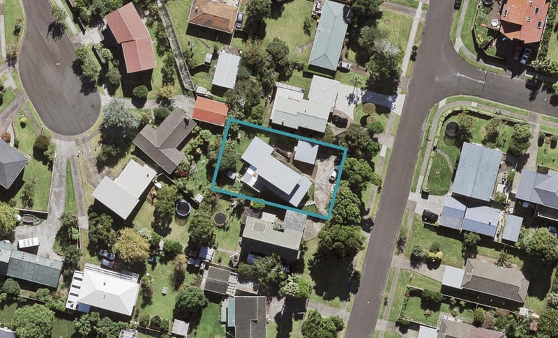12 Ashcroft Avenue, Mangere Bridge, Auckland - Carousel 1
