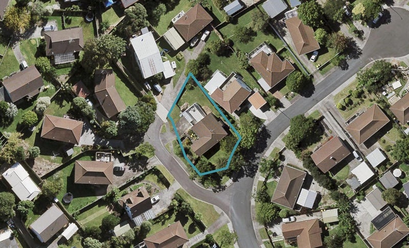 2 Andros Place, Unsworth Heights, Auckland - Carousel 1