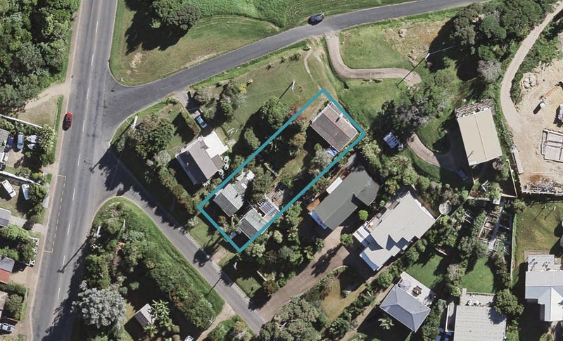 1 Tetley Road, Surfdale, Waiheke Island - Carousel 1