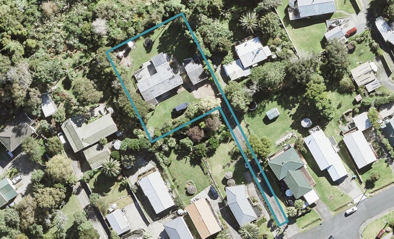 21 Cedar Terrace, Stanmore Bay, Whangaparaoa - Carousel 1
