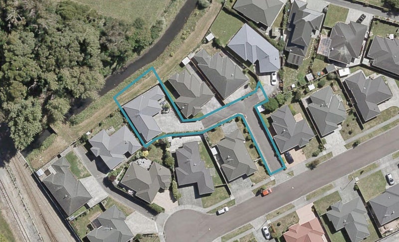 76 Leighton Avenue, Waiwhetu, Lower Hutt - Carousel 1
