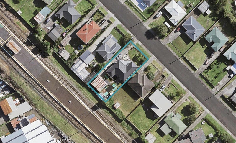 51 Ferguson Street, Manurewa East, Auckland - Carousel 1