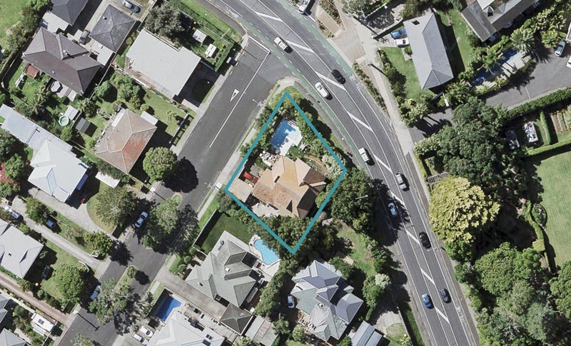 285 Lake Road, Belmont, Auckland - Carousel 1