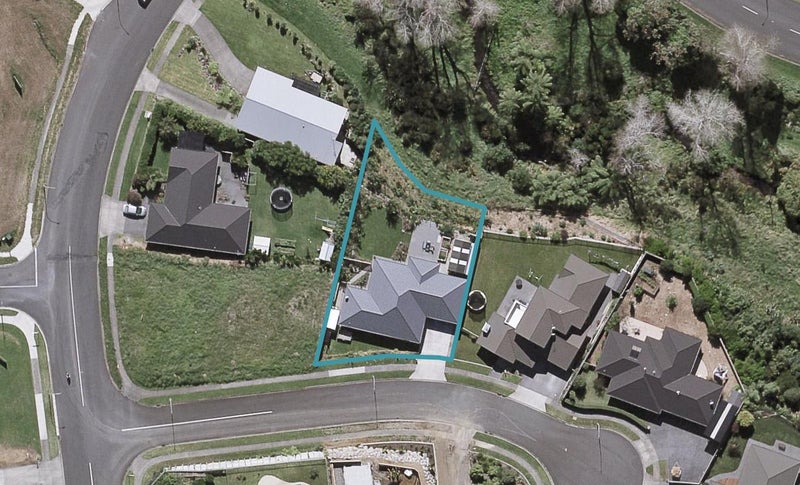 3 Aspen Place, Whalers Gate, New Plymouth - Carousel 1