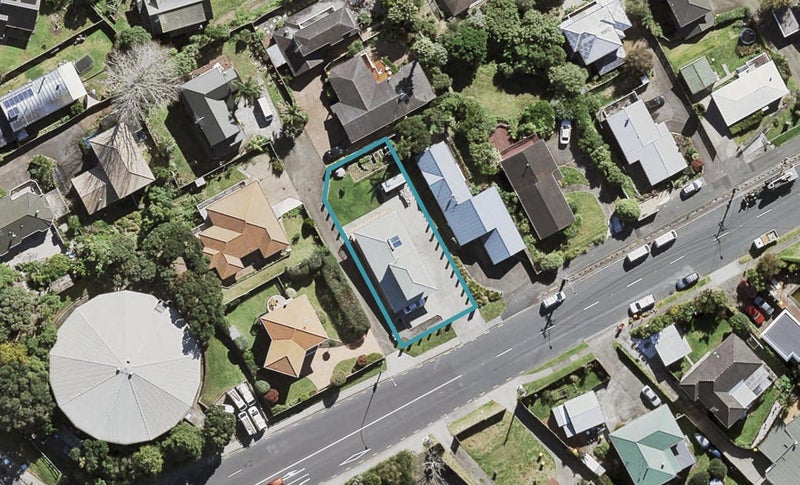 10 Sunset Road, Unsworth Heights, Auckland - Carousel 1