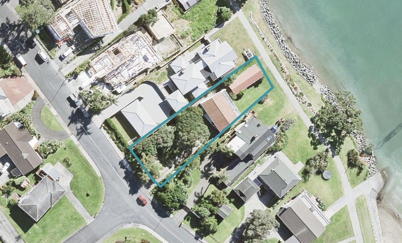 1/38 Gordon Craig Place, Algies Bay, Auckland - Carousel 1