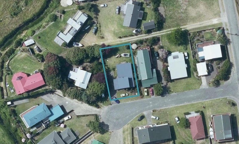 8 Bill Nolan Place, Māhia - Carousel 1