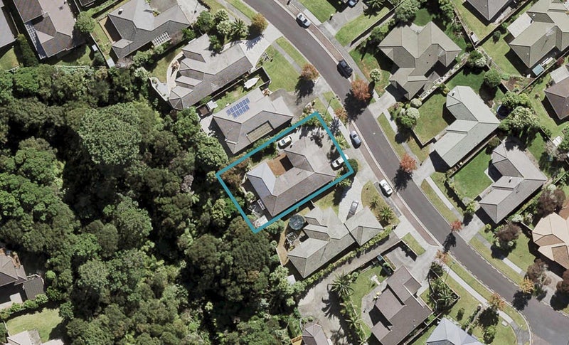 52 Bluebird Crescent, Unsworth Heights, Auckland - Carousel 1