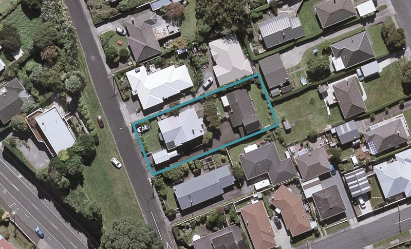 1/11 Turehu Street, Merrilands, New Plymouth - Carousel 1