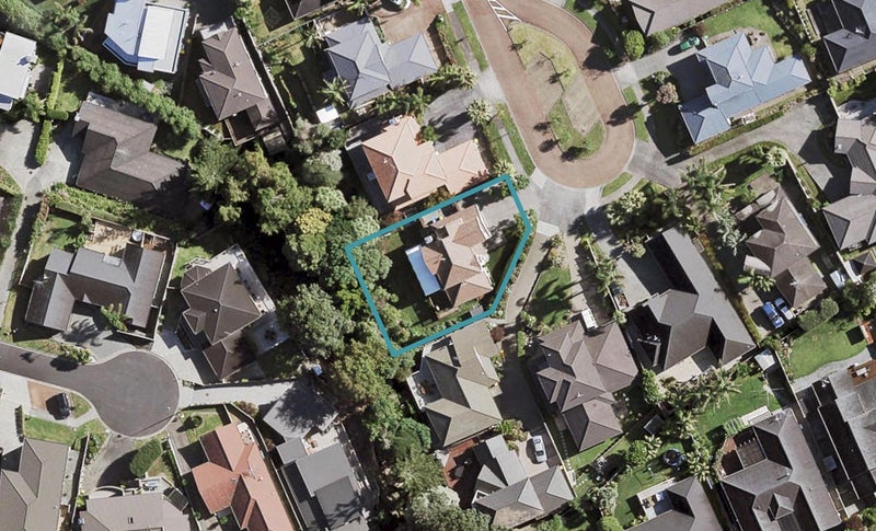 35 Byblos Place, The Gardens, Auckland - Carousel 1