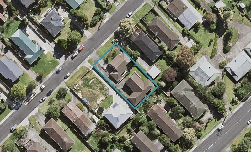 2/12 Anne Road, Hillcrest, Auckland - Carousel 1