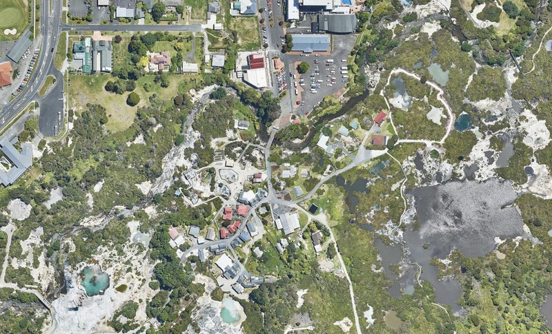 2 Wahiao Drive, Whakarewarewa, Rotorua - Carousel 1