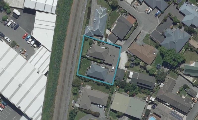 2/9 Phoenix Lane, Northcote, Christchurch - Carousel 1