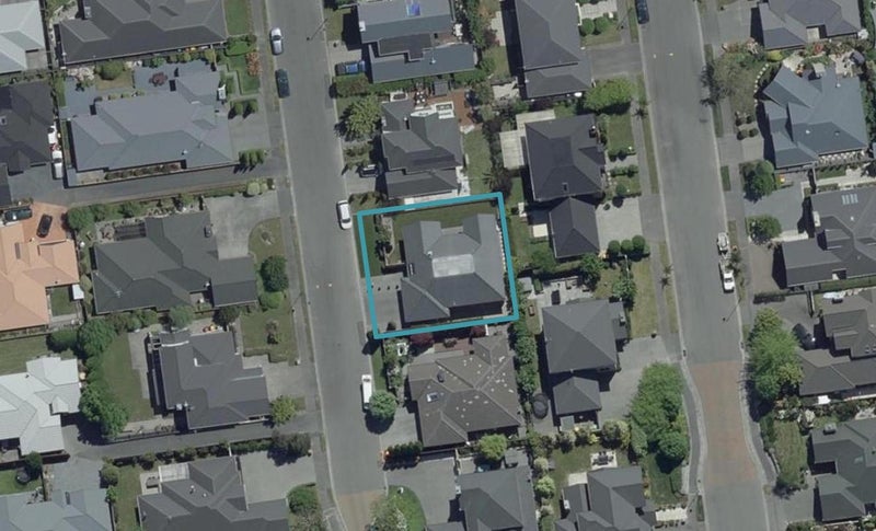 20 Brookfield Drive, Northwood, Christchurch - Carousel 1