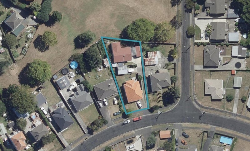 44B Churchill Avenue, Maeroa, Hamilton - Carousel 1
