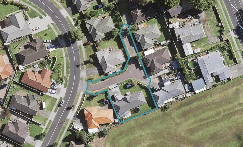 27 Foxlaw Street, Randwick Park, Auckland - Carousel 1