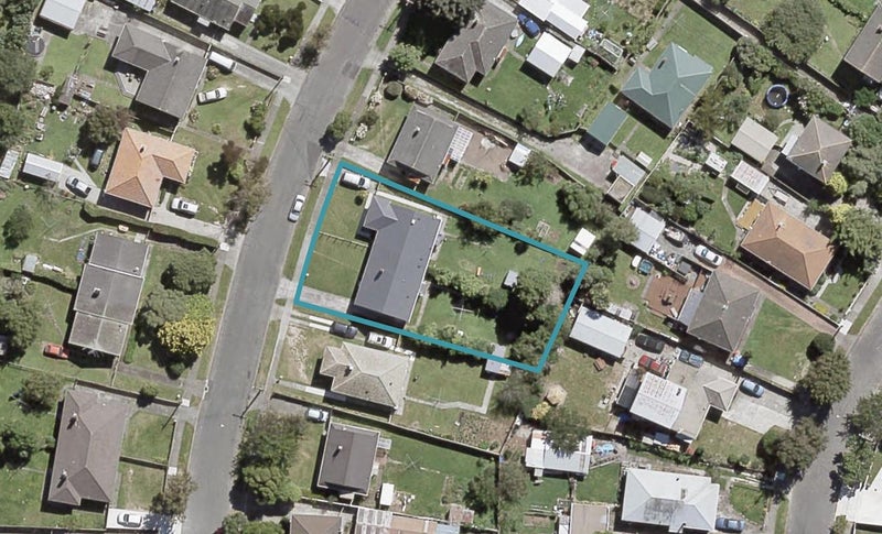 2/12 Milne Crescent, Taita, Lower Hutt - Carousel 1
