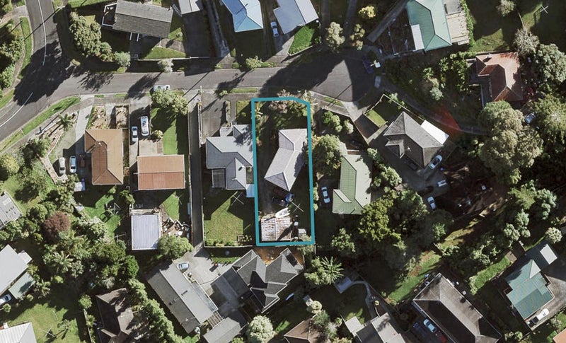 9 Marconi Place, New Windsor, Auckland - Carousel 1