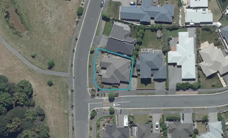 1 Foresters Crescent, Parklands, Christchurch - Carousel 1
