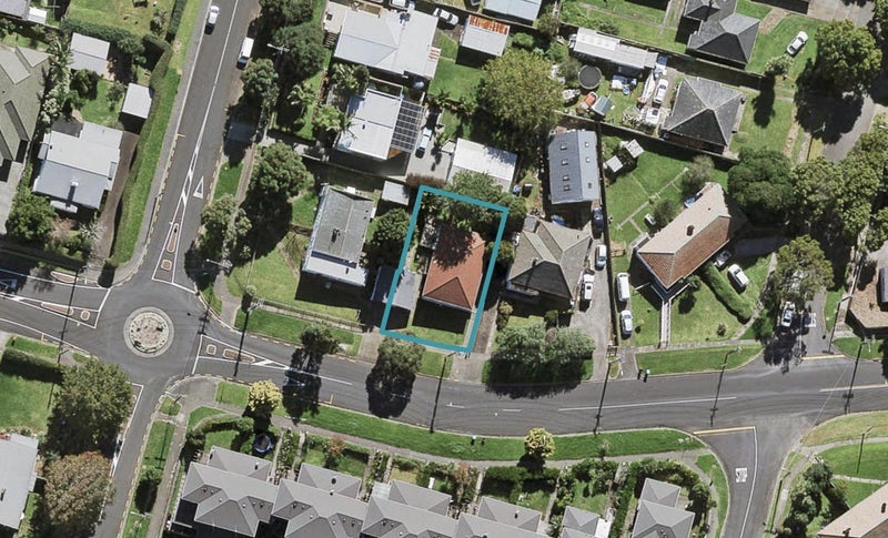 54 Duke Street, Mount Roskill, Auckland - Carousel 1