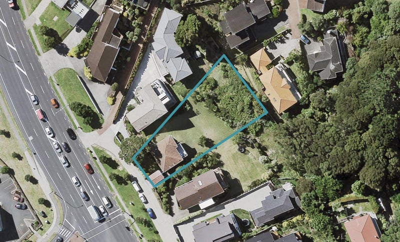 1/491 East Coast RD, Murrays Bay, Auckland - Carousel 1