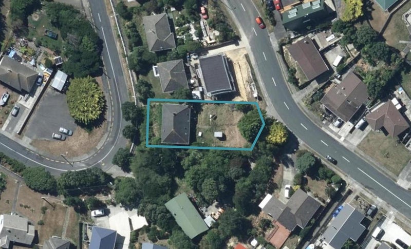 20 Downes Street, Titahi Bay, Porirua - Carousel 1