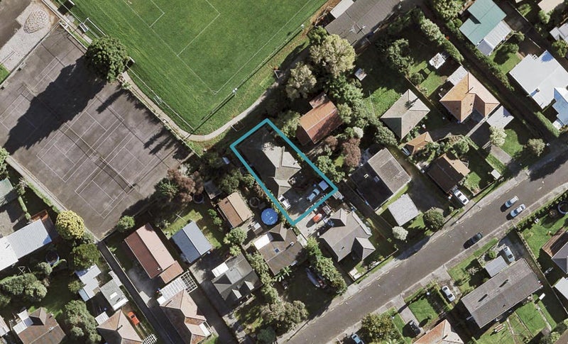 27A Preston Avenue, Mount Albert, Auckland - Carousel 1