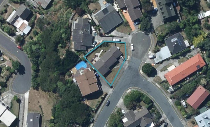 25 Kinloch Place, Papakowhai, Porirua - Carousel 1