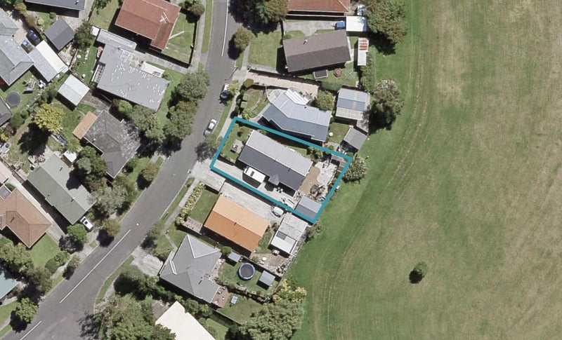 50 Brightwater Crescent, Totara Park, Upper Hutt - Carousel 1