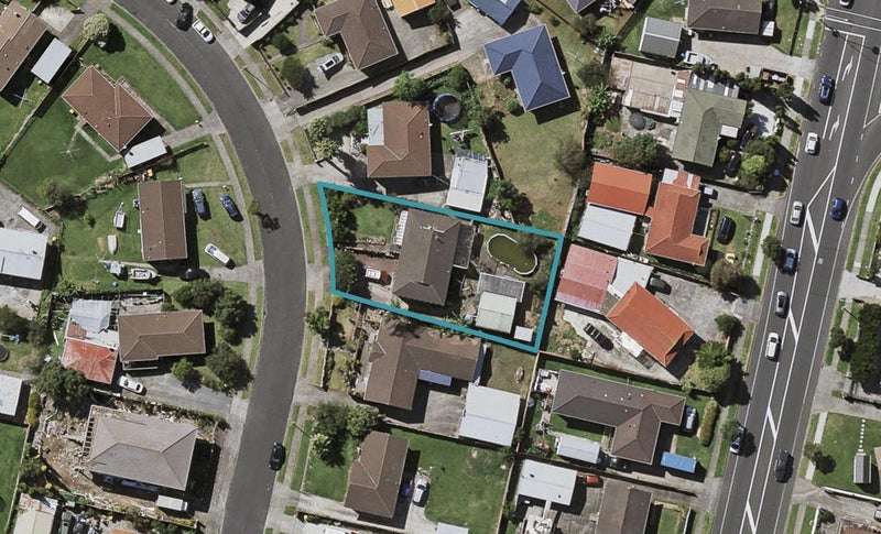 38 Dillon Crescent, Clover Park, Auckland - Carousel 1