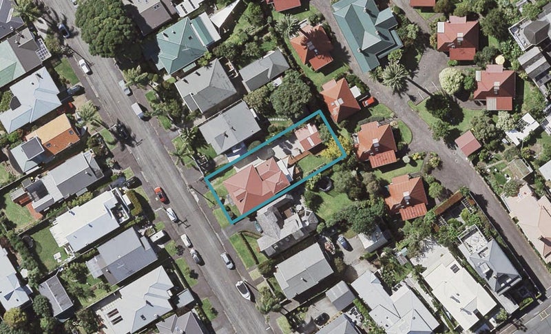 6 Duders Avenue, Devonport, Auckland - Carousel 1