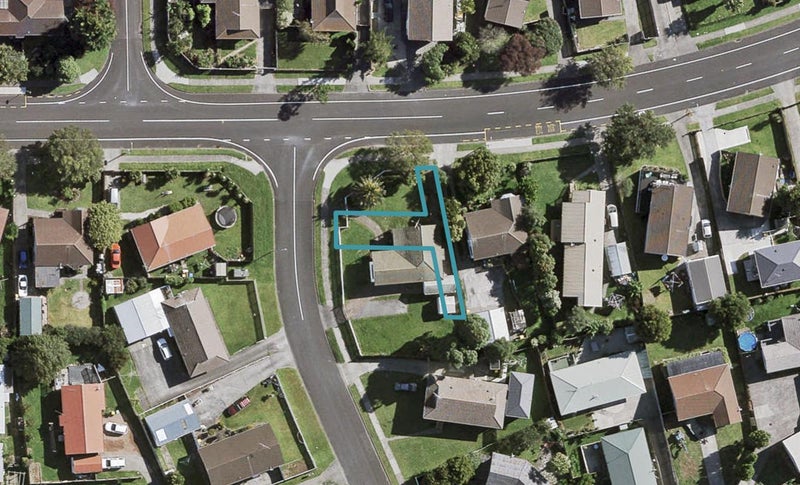 2B Melleray Place, Randwick Park, Auckland - Carousel 1