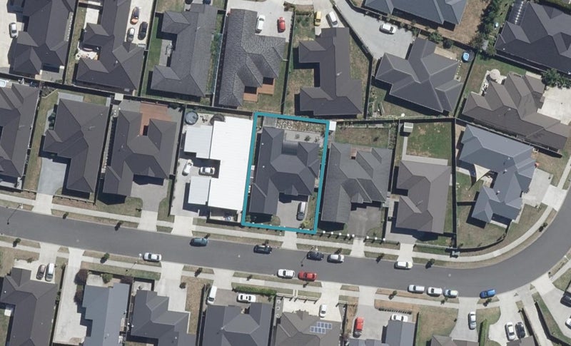 15 Sirius Crescent, Rototuna North, Hamilton - Carousel 1