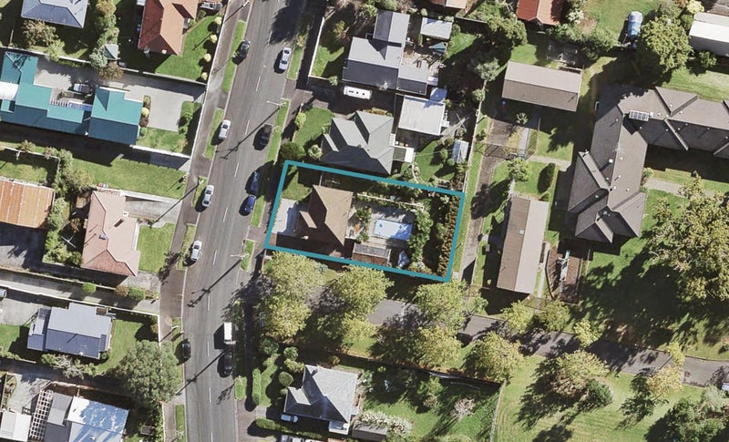 54 Bollard Avenue, New Windsor, Auckland - Carousel 1
