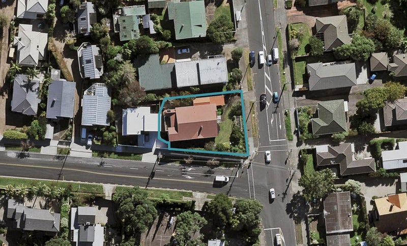 45 Ladies Mile, Remuera, Auckland - Carousel 1