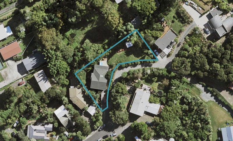 8 Kukupa Road, Sunnyvale, Auckland - Carousel 1