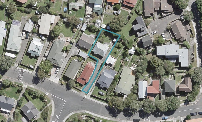 8 Mason Street, Moera, Lower Hutt - Carousel 1