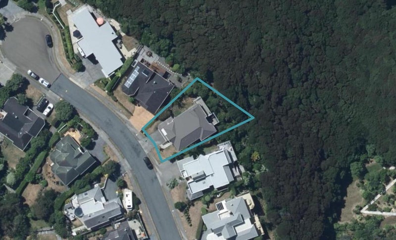 10 Dornoch Place, Papakowhai, Porirua - Carousel 1