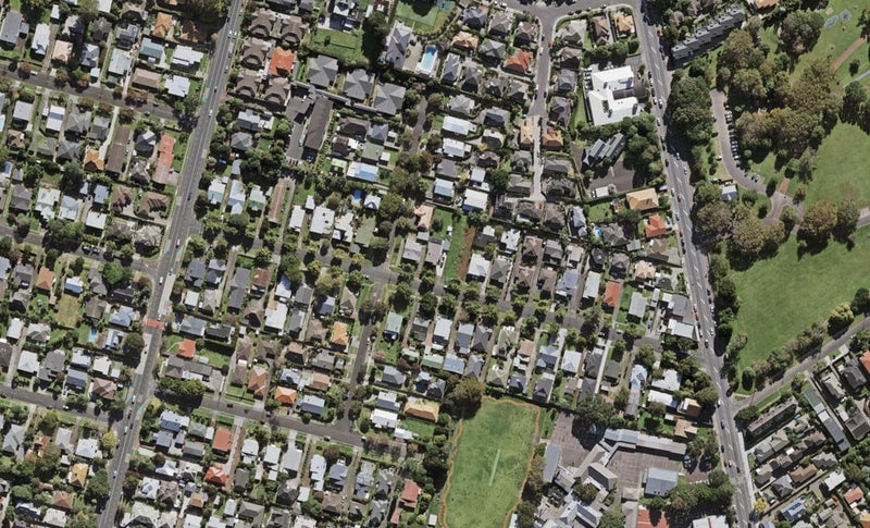 19 Beckenham Avenue, Royal Oak, Auckland - Carousel 1