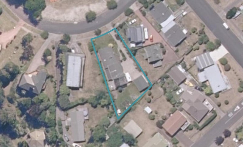 5 Cherry Lane, Acacia Bay, Taupo - Carousel 1